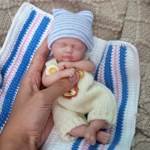 Newtotlove Bebé de silicona en miniatura de 7 pulgadas, muñeca de bebé recién nacida realista recién nacido realista con ojos cerrados para dormir,