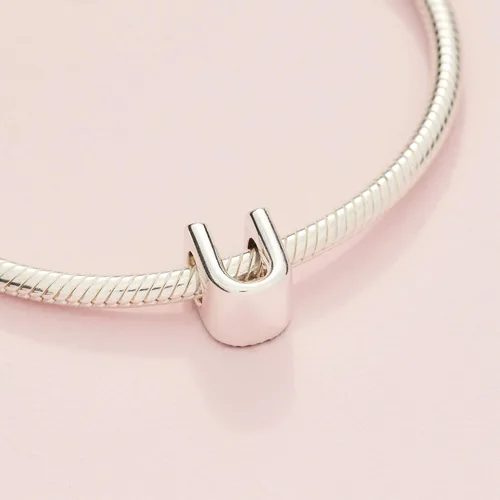 Miniatura 70 de Colgante de plata de ley 925 con letra PANDORA