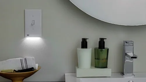 Miniatura 4 de 2 unidades - SnapPower SwitchLight - Luz nocturna LED - Para interruptores de luz unipolares - Tapa de interruptor con luces nocturnas LED - Ajuste