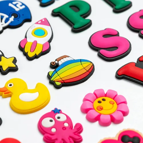 Miniatura 3 de KHOCOEE - Dijes diferentes para zapatos de jardín, no al azar, en forma de letras, pulsera unisex para decoración de zapatos, regalos de fiesta, 150