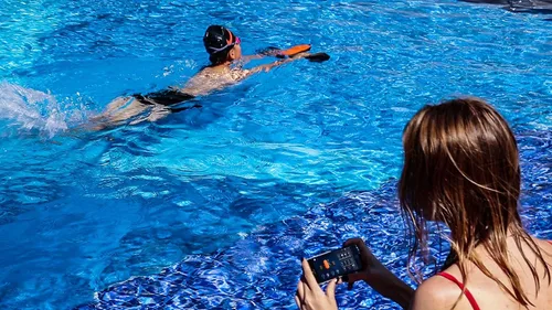 Miniatura 4 de Patineta submarina con soporte de cámara de acción y 2 velocidades para deportes acuáticos, piscina, buceo, tabla de surf (S2 Scooter)