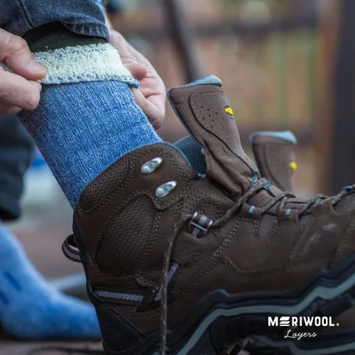 Miniatura 5 de MERIWOOL Calcetines de senderismo de lana merino para hombres y mujeres 3 pares de peso medio acolchados cálidos y transpirables