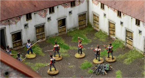 Miniatura 5 de Italeri 6197 Waterloo 1815 La Haye Sainte Diorama escala 1/72