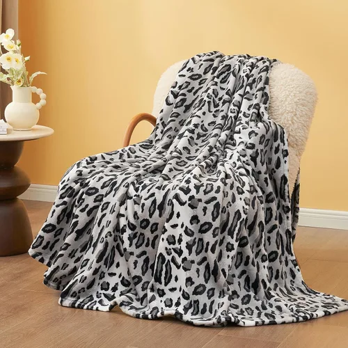 Miniatura 20 de Cozy Bliss Manta mullida con estampado de vaca para sofá, manta gruesa, suave y cálida de forro polar que no desprende para decoración occidental