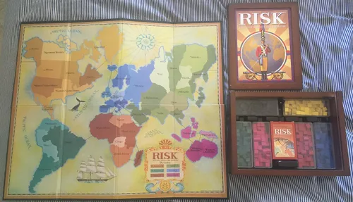 Miniatura 3 de Hasbro Risk in Vintage Wood Book Edition