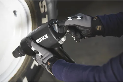 Miniatura 5 de Klutch Llave de impacto neumática: accionamiento de 3/4 pulgadas, 7 CFM, 1,500 pies.-Lbs. Torque