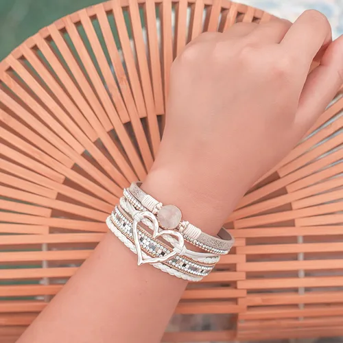 Miniatura 4 de FANCY SHINY Pulseras de cuero con forma de corazón, apilables, bohemias, pulseras de diamantes de imitación de resina de moda con cierre magnético