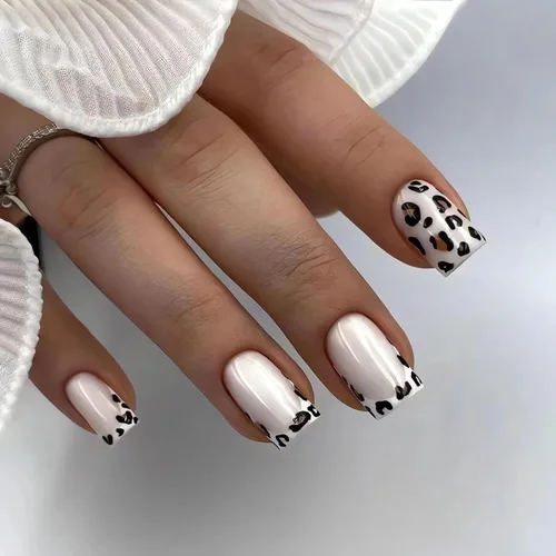 Miniatura 13 de Uñas postizas a presión de otoño con diseño de hoja de arce cortas y cuadradas en estilo francés con degradado - Lindas uñas acrílicas brillantes