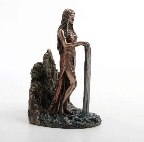 Miniatura 2 de Veronese Design 9 final celta del bronce de la escultura de la resina de Danu de la diosa de la matriarca