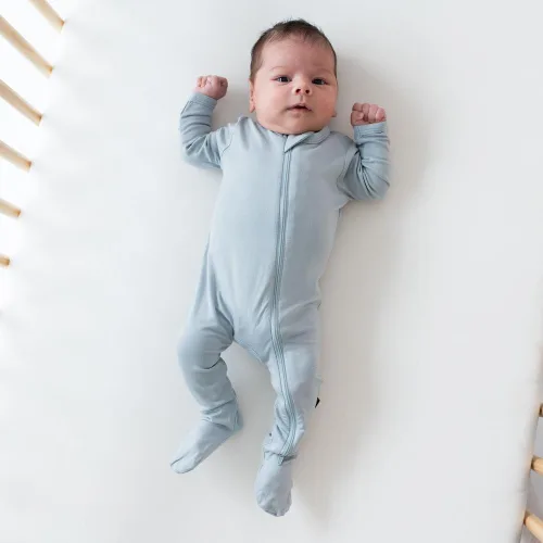 Miniatura 107 de KYTE BABY Pies unisex con cierre de cremallera, rayón hecho de bambú, 0-24 meses