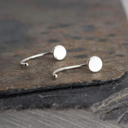 Miniatura 18 de Half Huggie Hammered Silver Disc Hoop Earrings for Women Tiny Cartilage Birthstone Stud Piercing Earring Hypoallergenic Screw Back Dainty Hug