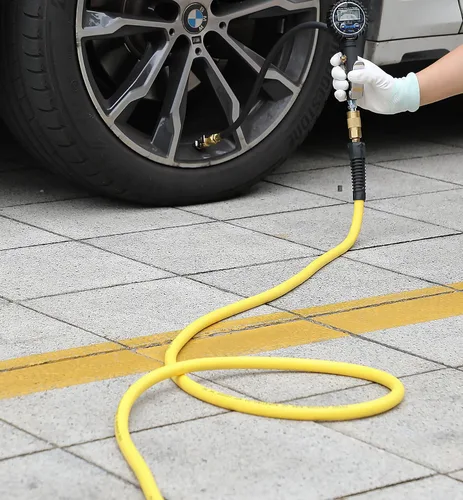 Miniatura 5 de YOTOO Manguera de aire híbrida de 1/4 pulgadas por 6 pies, 300 PSI, resistente a arrugas, de alta resistencia y ligera, con flexibilidad para todo