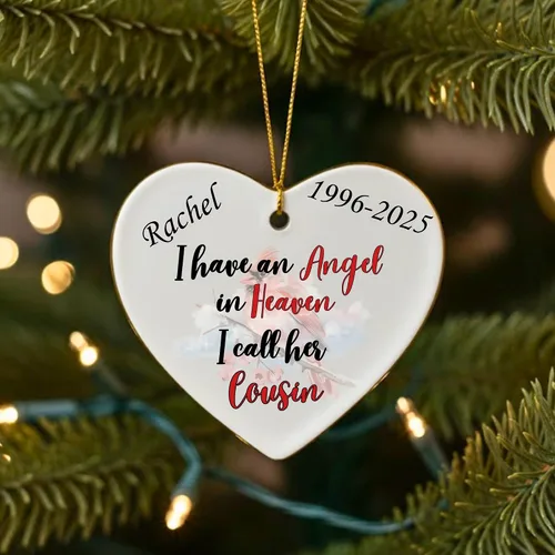 Miniatura 4 de Adorno de Navidad conmemorativo personalizado 2025 – Recuerdo de cerámica en forma de corazón – Tengo un ángel en el cielo I Call Her Primo – Regalo