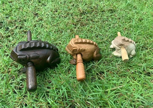 Miniatura 2 de Instrumentos de percusión Guiros Instrumentos musicales de rana de madera, juego de 3 ranas: 4 pulgadas, 3 pulgadas y 2.25-2.75 pulgadas