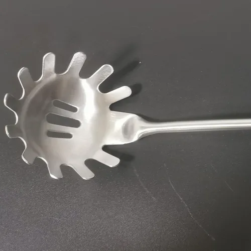 Miniatura 8 de Cuchara de pasta de acero inoxidable 304 ranurado cucharón de espaguetis colador y colador de cocina, utensilios de cocina a prueba de calor