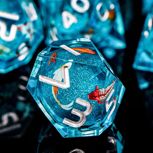 Miniatura 5 de ARUOHHA Juego de dados DND de núcleo líquido, 7 piezas de dados de resina azul afilados compatibles con juegos de rol D&D, juego de dados