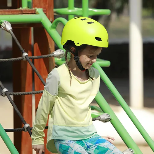 Miniatura 2 de Casco para bicicleta y patineta, ajustable y multideporte para patines y scooter, 3 tallas para adultos, jóvenes, niños y bebés Amarillo Verde