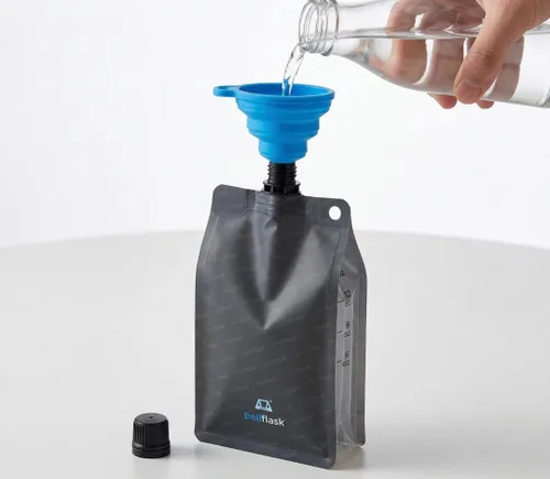 Miniatura 2 de BellFlask - Frasco de plástico de 15 onzas, patentado, flexible, sin metal, reutilizable, sin BPA con clip de mosquetón y embudo de llenado