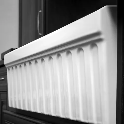 Miniatura 2 de Whitehaus WHQ330-WH Farmhaus Quatro Alcove - Fregadero reversible de arcilla refractaria de 30 pulgadas con delantal estriado, color blanco