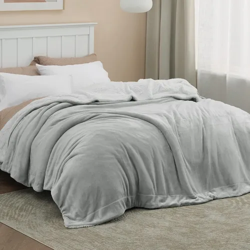 Miniatura 3 de Bedsure GentleSoft - Mantas de forro polar Sherpa tamaño Queen para cama - Manta gruesa y cálida para mujeres y hombres, manta Queen de felpa suave