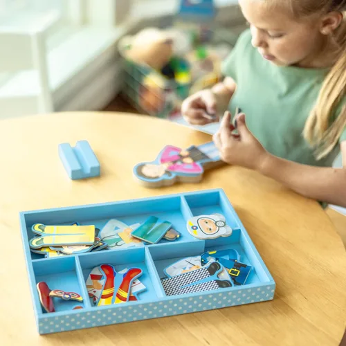 Miniatura 7 de Kit de juego de simulación muñeca magnética Julia para vestir, muñeca de madera (más de 25 piezas)