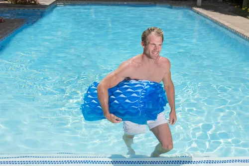 Miniatura 2 de Poolmaster Roll 'N Go - Flotador de colchón para piscina, color azul