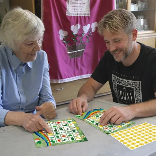 Miniatura 2 de Moon Boat Juego de cartas de bingo del día de San Patricio para 32 jugadores para adultos, actividad de fiesta de trébol