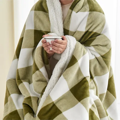 Miniatura 3 de Great Bay Home Manta de felpa de terciopelo y forro polar sherpa, manta gruesa para silla, sofá o cama. Manta cálida, reversible y suave. Colección