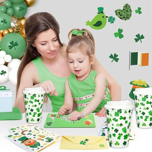 Miniatura 6 de Paquete de 80 tazas de 12 onzas para el Día de San Patricio, tazas de café desechables de papel con tapas, tazas de trébol verde para bebidas frías