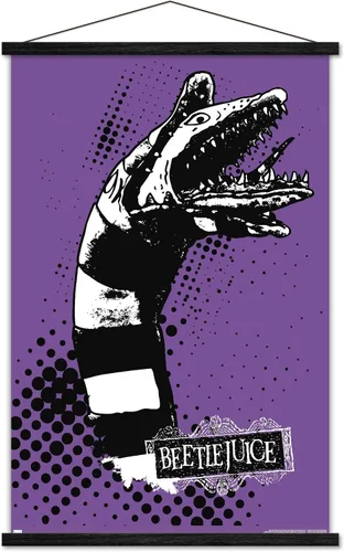 Miniatura 7 de Trends International Beetlejuice - Póster de pared de gusano de arena, 22.37 x 34.00 pulgadas, paquete de impresión premium y colgador de madera
