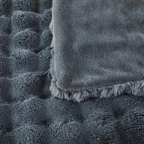 Miniatura 9 de YOU SA Manta de piel sintética gris oscuro de 51 x 63 pulgadas, manta decorativa de piel de conejo cálida y esponjosa para sofá cama, manta peluda