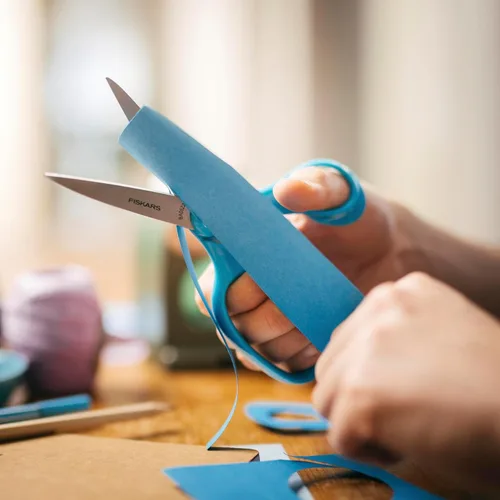 Miniatura 8 de Fiskars Tijeras para estudiantes de 7 pulgadas para niños de 12 a 14 años, tijeras para la escuela o manualidades, suministros de regreso a