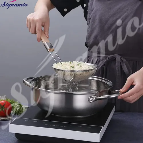 Miniatura 5 de Signamio Cuchara de acero inoxidable de 5.5 in de diámetro para freír profunda, colador de aceite para cocina, cuchara para freír Puri & Poori