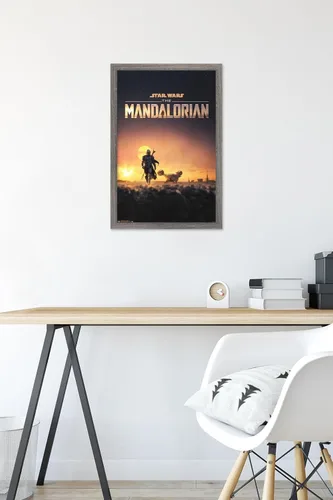 Miniatura 6 de Trends International Star Wars: The Mandalorian - Póster de pared de una hoja D23, 14.725 x 22.375 pulgadas, versión enmarcada de madera de granero