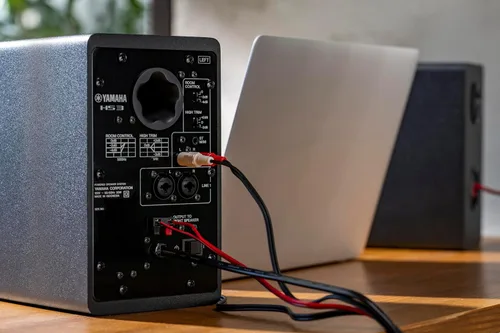 Miniatura 7 de Yamaha HS3 Monitor de estudio con alimentación en negro, par (HS3 B)