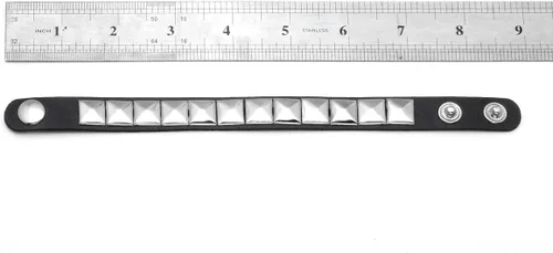 Miniatura 3 de Eigso 2 pulseras de cuero negro para hombres y mujeres, ajustables, hematitas, punk, con pinchos metálicos, Cuero, No es una piedra preciosa