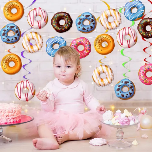Miniatura 3 de 34 decoraciones de fiesta de donas que incluyen 2 guirnaldas de donas y 32 piezas de donas colgantes para fiesta de cumpleaños, baby shower, regalos