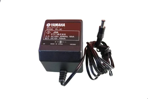 Miniatura 2 de Adaptador de CA original Yamaha Fuente de alimentación DC12V 700mA 12.5W Modelo: PA-3C 12V