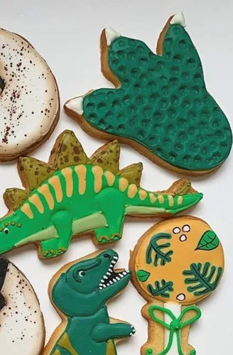 Miniatura 4 de Cortador de galletas con huella de dinosaurio, 4 pulgadas, fabricado en Estados Unidos por Ann Clark