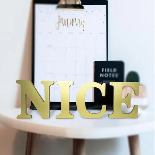 Miniatura 4 de AOCEAN Letras de madera dorada de 6 pulgadas, letras de madera sin terminar para decoración de pared, letras decorativas de pie en rodajas, tablero