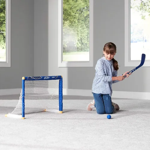 Miniatura 7 de Franklin Sports NHL - Juego de mini hockey para niños, portería de hockey sobre rodilla, pelota + 2 palos, juego de juguetes para interiores