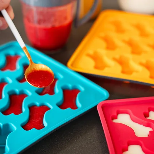 Miniatura 5 de Messy Mutts Moldes de silicona enmarcados para hacer golosinas y decoraciones Bandeja de 10 x 10 pulgadas 12 cavidades en forma de hueso Apto