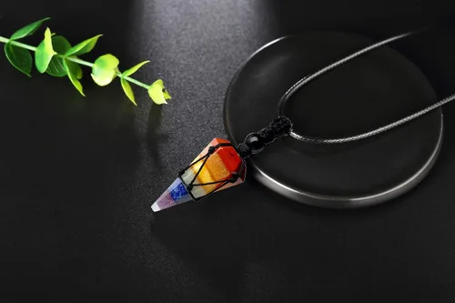 Miniatura 2 de XIANNVXI Collar con dije de piedra puntiaguda de cristal curativo, cuerda negra ajustable, piedra preciosa natural, joyería para hombres y mujeres