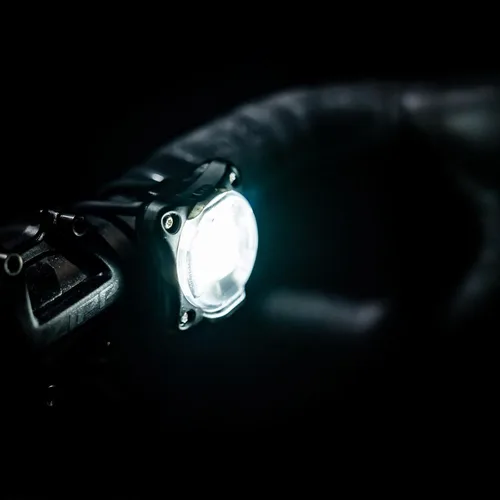 Miniatura 7 de LEZYNE Zecto Drive - Bicicleta duradera recargable por USB IPX7, impermeable, 250 lúmenes, luz frontal LED blanca con múltiples modos de sólido