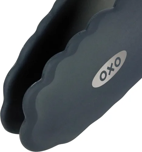 Miniatura 3 de OXO Good Grips - Pinzas de 9 pulgadas con cabezales de silicona y Good Grips - Espátula flexible de silicona pequeña, color negro