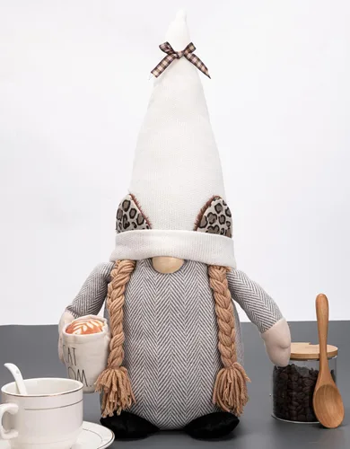 Miniatura 4 de Rae Dunn Gnomo Mamá de Gato – Gnomo de Peluche Blanco y Gris con Taza de Café, Orejas de Gato y Trenzas – Lindo Gnomo de Peluche – Decoración