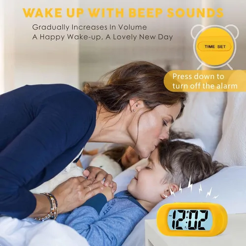 Miniatura 4 de Plumeet Reloj Despertador para Niños Grande Reloj Digital LCD de Viaje con Función de Repetición y Luz Nocturna - Sonido Ascendente y Tamaño de Mano