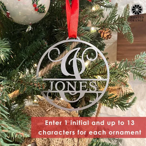 Miniatura 5 de Juego de 5 adornos de Navidad con monograma circular personalizados – Adornos de letras 2025 para árbol de Navidad – Decoraciones navideñas