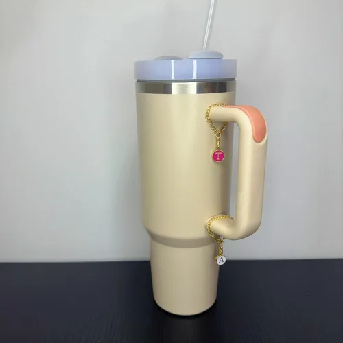 Miniatura 4 de 2 dijes de letras iniciales de la A a la Z, accesorios para taza Stanley, con nombre y identificación para vaso Stanley de 30 y 40 onzas, dije