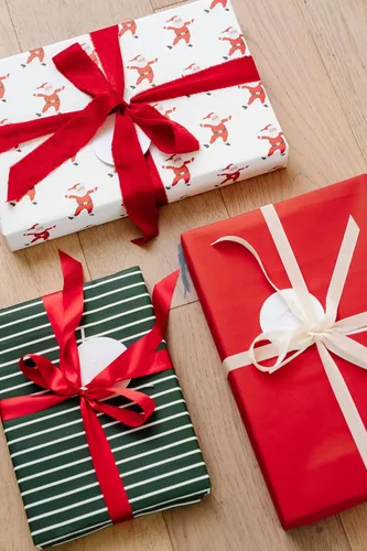 Miniatura 4 de Merry Market Rollos de Papel de Regalo de Navidad, Papel de Regalo Mate Premium, Rollo Grande de 30" x 168" pulgadas, Diseño de Rayas de Santa